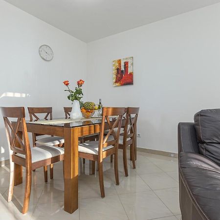 Ferienwohnung Koraca B4 Kirmenjak Exterior foto