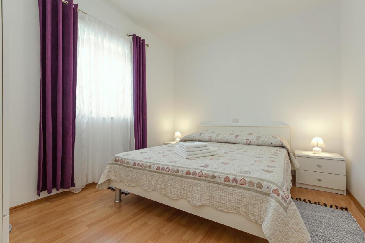 Ferienwohnung Koraca B4 Kirmenjak Exterior foto